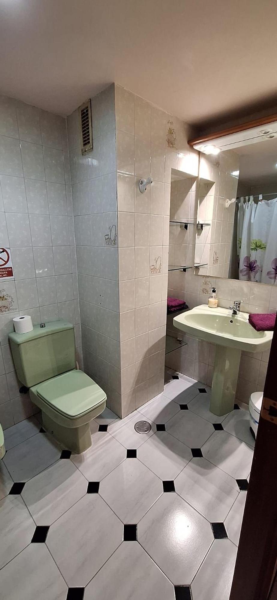 Apartamentos Casa May 1- Centro Benidorm-Solo Mayores De 30 Anos Y Familias Zewnętrze zdjęcie