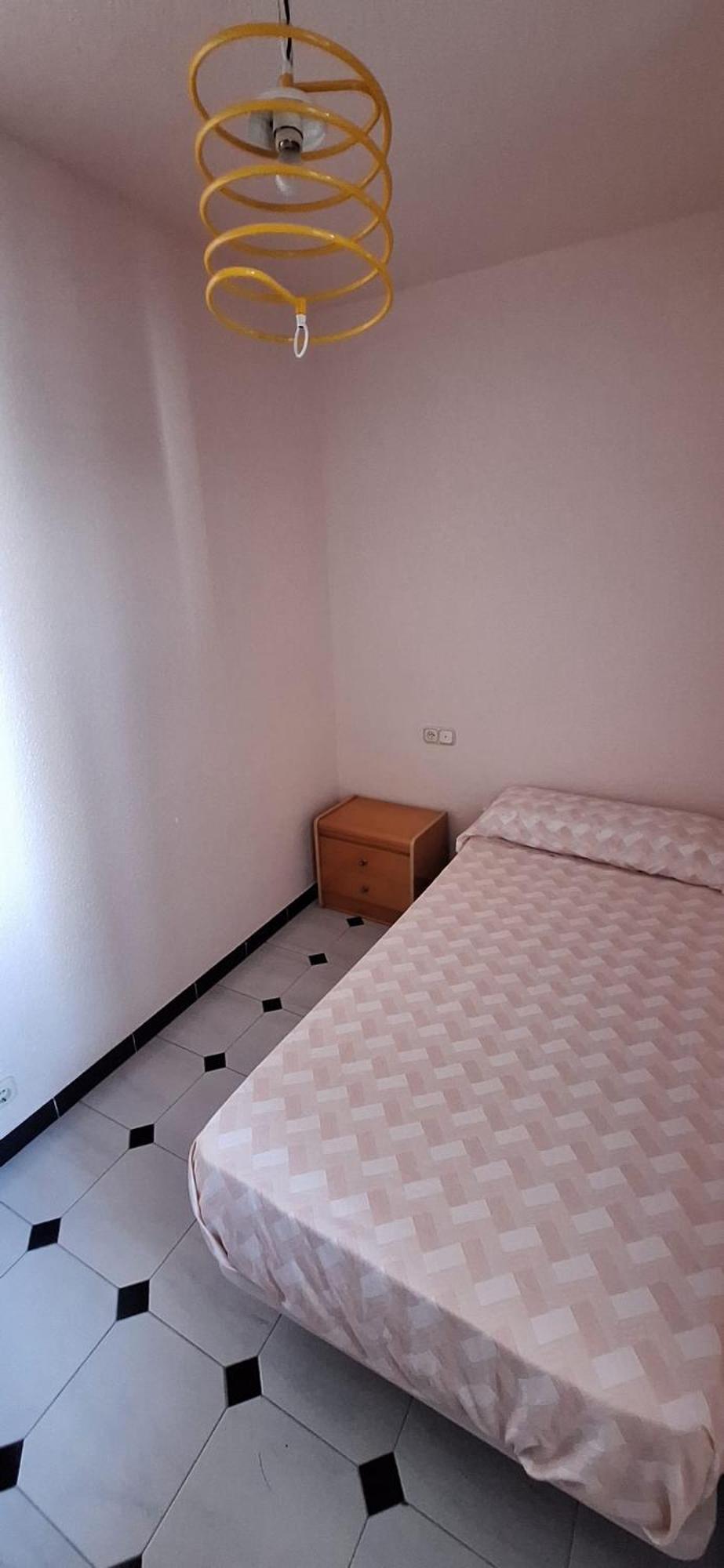 Apartamentos Casa May 1- Centro Benidorm-Solo Mayores De 30 Anos Y Familias Zewnętrze zdjęcie