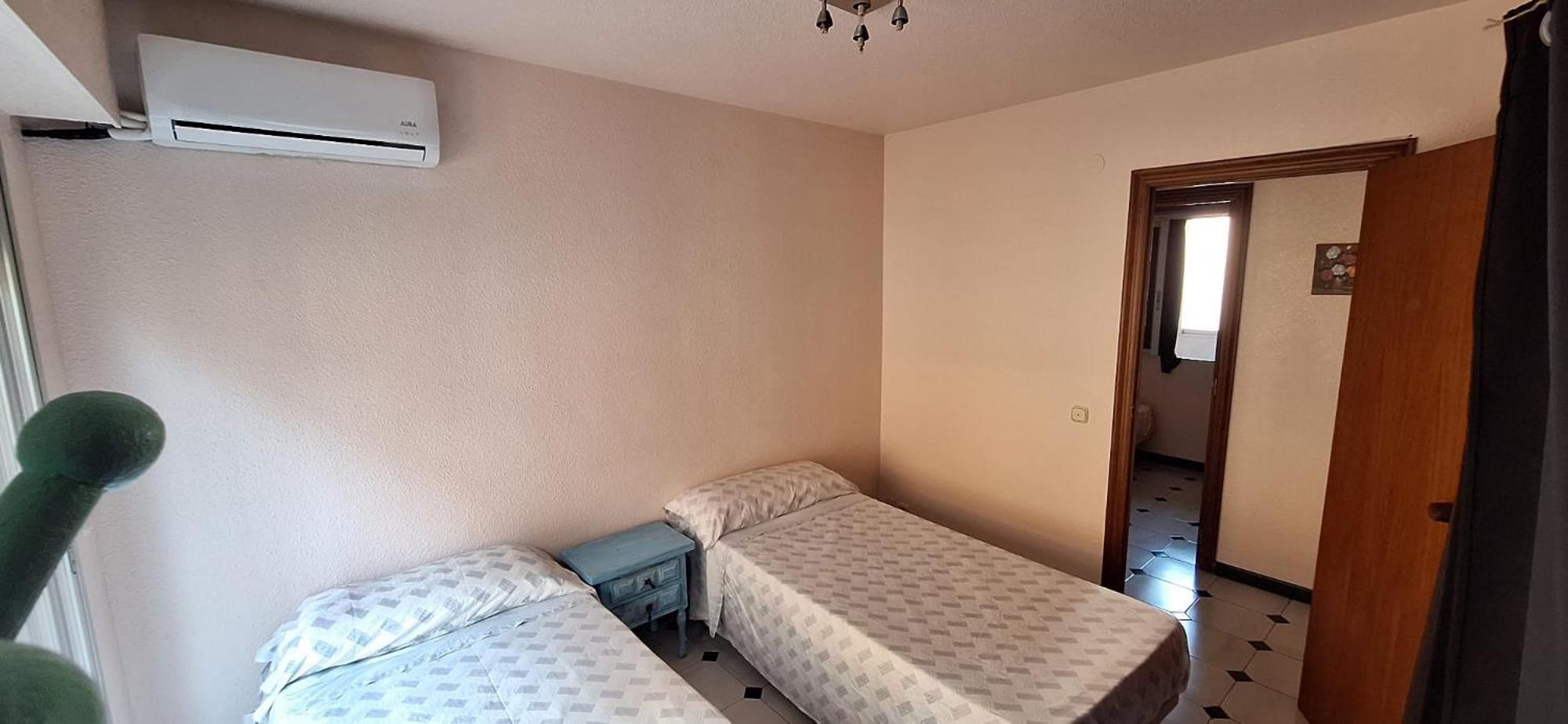 Apartamentos Casa May 1- Centro Benidorm-Solo Mayores De 30 Anos Y Familias Zewnętrze zdjęcie